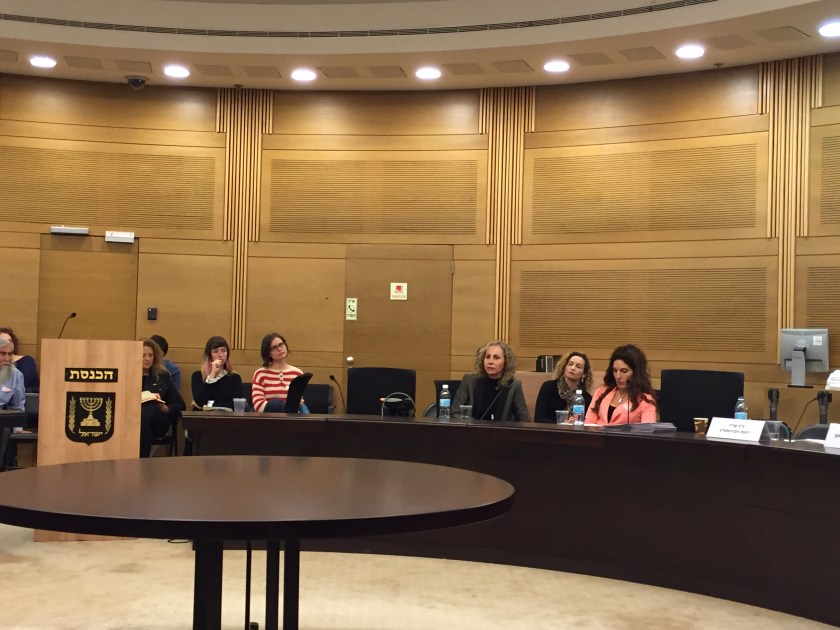 עם זהבה גלאון 003